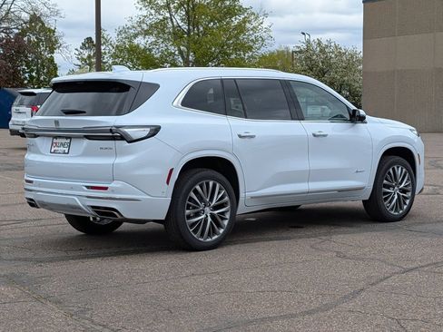 New 2026 Buick Enclave Avenir w/ Super Cruise Package AWD/4WD image 17