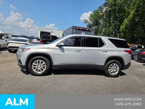 Used 2020 Chevrolet Traverse LT FWD image 5