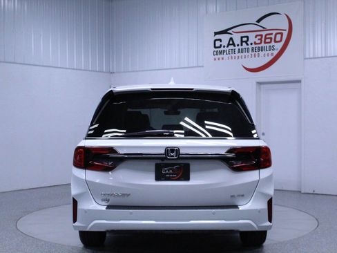 Used 2025 Honda Odyssey Elite image 5