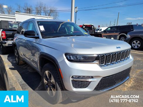 Used 2024 Jeep Grand Cherokee Limited 4xe image 22