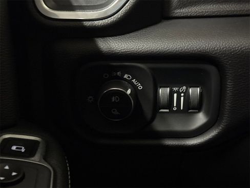 Used 2022 RAM 2500 Laramie w/ Night Edition image 18