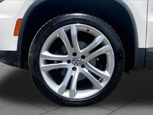 Used 2013 Volkswagen Tiguan SEL FWD image 10