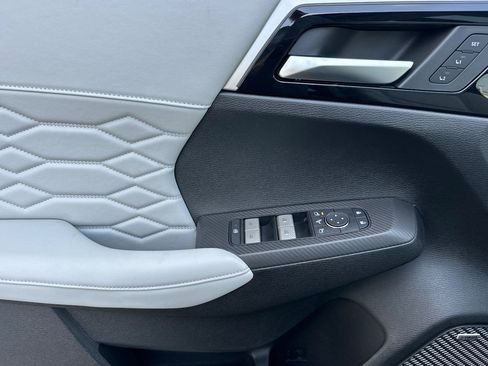 New 2025 Mitsubishi Outlander SEL image 10