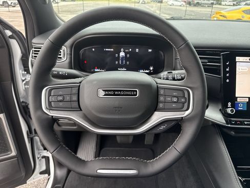 New 2026 Jeep Grand Wagoneer Limited w/ Rear Seat Video Group I AWD/4WD image 14