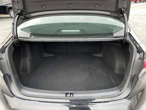 Used 2023 Toyota Corolla LE image 13