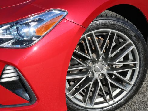 Used 2019 Genesis G70 2.0T Advanced w/ Elite Package image 4