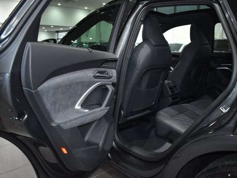 New 2025 Audi SQ5 Premium Plus AWD/4WD image 30