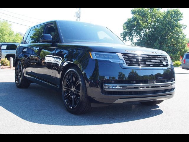 Used 2025 Land Rover Range Rover Long Wheelbase SE AWD/4WD image 7