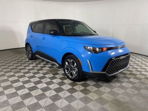 New 2025 Kia Soul EX image 2