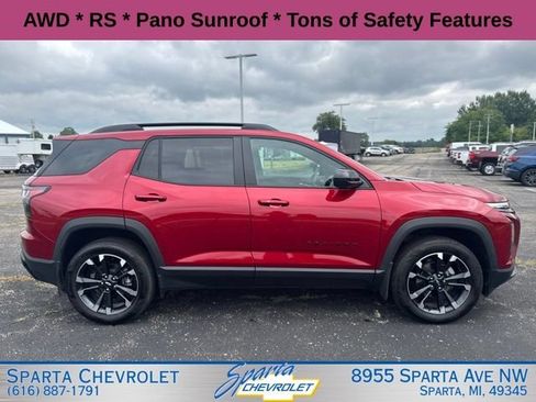 Used 2026 Chevrolet Equinox RS AWD/4WD image 2