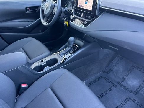 Used 2024 Toyota Corolla LE FWD image 19