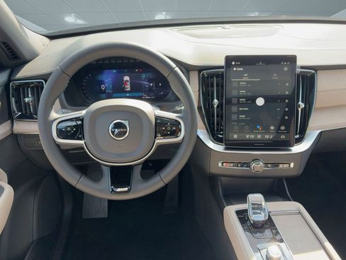 New 2026 Volvo XC90 B6 Plus w/ Protection Package Premier image 27