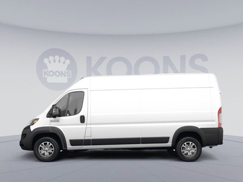 Used 2023 RAM ProMaster 2500 FWD image 2