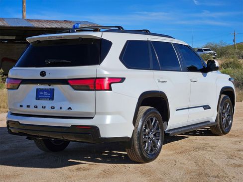 Used 2024 Toyota Sequoia Platinum image 5