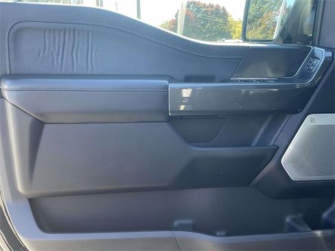 Certified 2022 Ford F150 Lariat w/ Equipment Group 502A High image 15