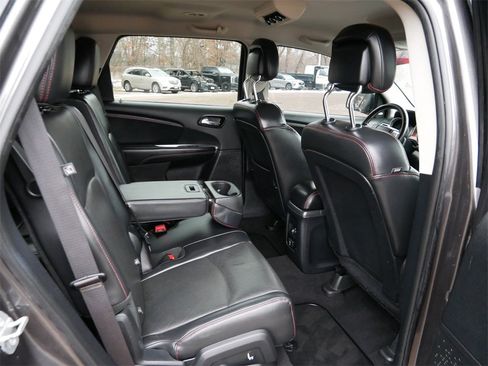 Used 2017 Dodge Journey GT w/ Driver Convenience Group image 9