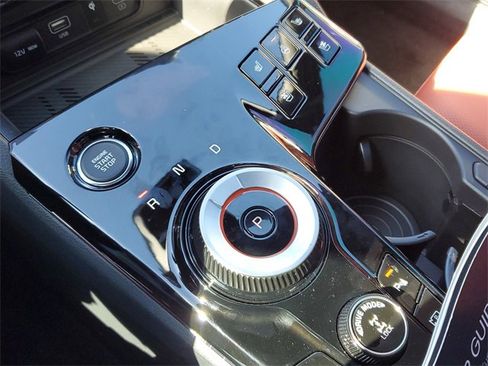 New 2025 Kia Sportage SX Prestige image 31