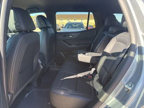 New 2026 Chevrolet Equinox LT w/ Convenience Package II FWD image 38
