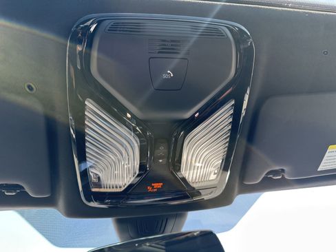 New 2025 BMW 430i xDrive Coupe w/ Convenience Package image 17