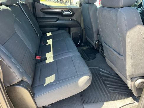 Used 2024 Chevrolet Silverado 1500 LT image 16