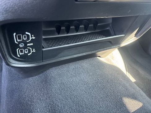 Used 2024 RAM 2500 Big Horn AWD/4WD image 24