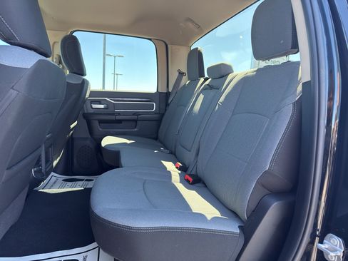 Used 2019 RAM 2500 Big Horn AWD/4WD image 10