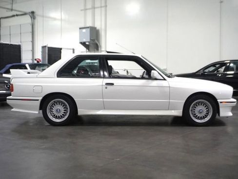 Used 1991 BMW M3 Coupe image 5