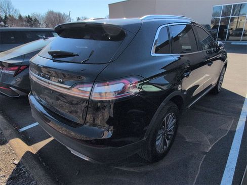 Used 2023 Lincoln Nautilus AWD w/ Premium Package image 4