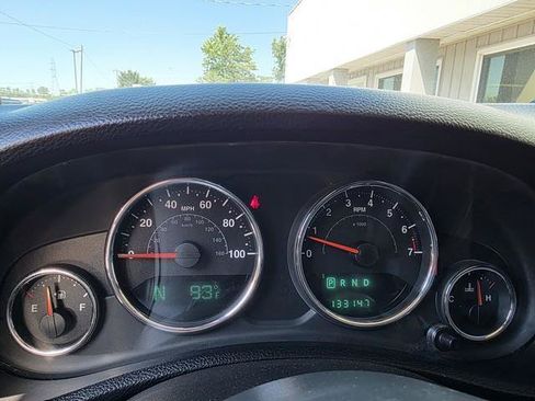 Used 2013 Jeep Wrangler Unlimited Sahara w/ Connectivity Group AWD/4WD image 13