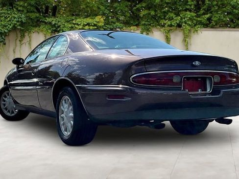 Used 1995 Buick Riviera Supercharged Coupe FWD image 4