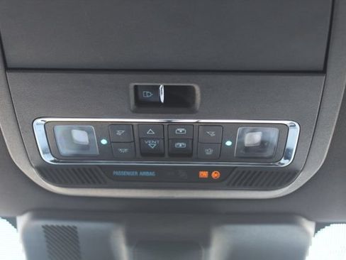 Used 2023 Ford F250 Lariat w/ Lariat Ultimate Package AWD/4WD image 36