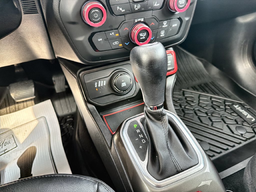 Used 2021 Jeep Renegade Limited w/ Sun & Sound Group AWD/4WD image 21
