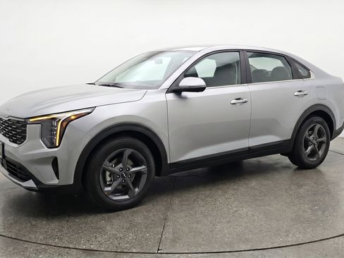 Used 2025 Kia K4 LXS image 3