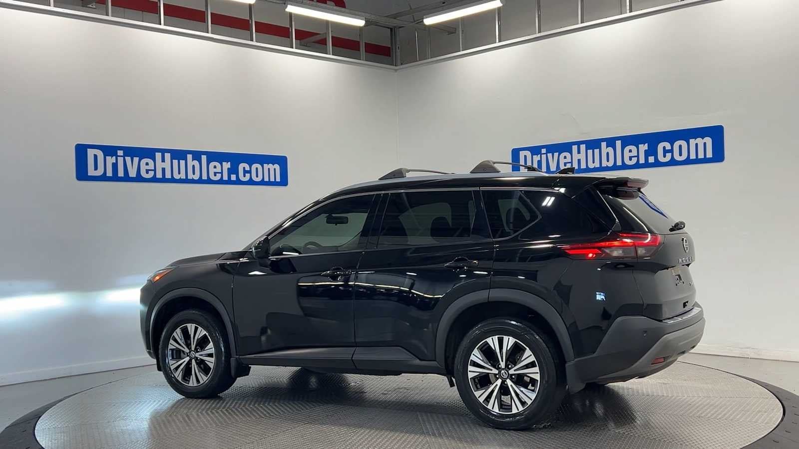 Used 2021 Nissan Rogue SV w/ Premium Package AWD/4WD image 6