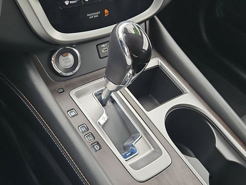 Certified 2024 Nissan Murano Platinum w/ Cargo Package image 17