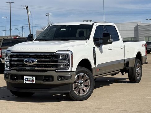 New 2026 Ford F350 King Ranch w/ FX4 Off-Road Package image 2