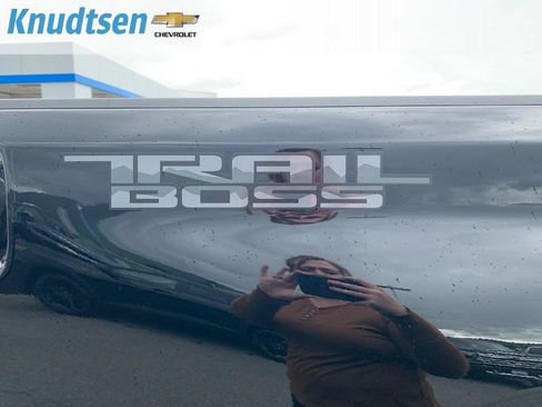 Used 2025 Chevrolet Silverado 2500 LTZ w/ Trail Boss Package AWD/4WD image 11