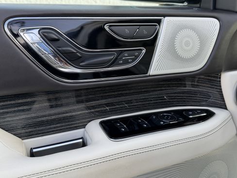 Certified 2022 Lincoln Navigator L Black Label image 12