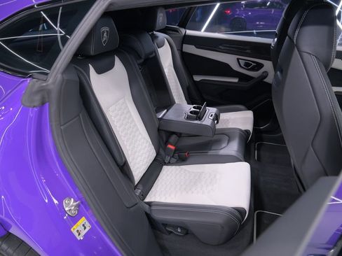 Used 2022 Lamborghini Urus image 39