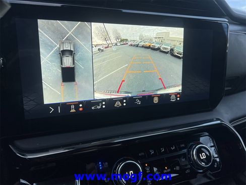 Used 2024 GMC Sierra 2500 AT4X image 6