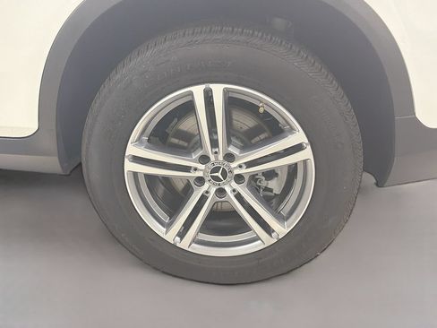 Certified 2022 Mercedes-Benz GLC 300 4MATIC image 32
