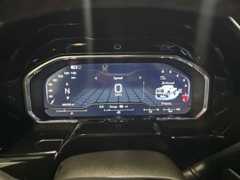 Used 2024 GMC Sierra 3500 SLT w/ SLT Premium Package image 24