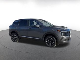 Used 2025 Nissan Kicks SV video 2