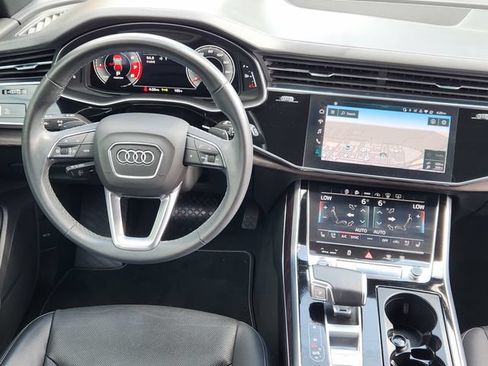 Used 2021 Audi Q8 Prestige AWD/4WD image 27