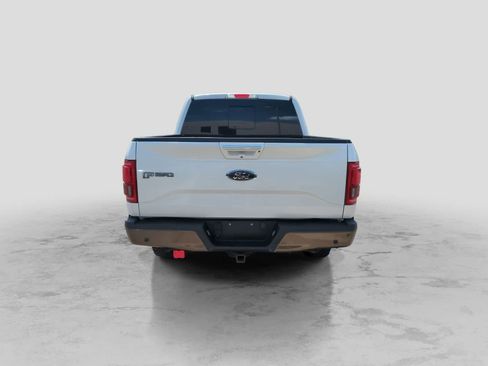 Used 2016 Ford F150 Lariat w/ Equipment Group 502A Luxury AWD/4WD image 7