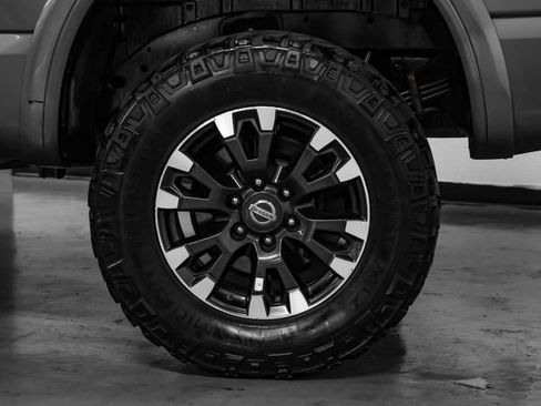 Used 2019 Nissan Titan PRO-4X image 53