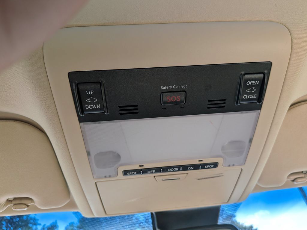 Used 2013 Lexus LS 460 w/ Comfort Pkg RWD image 21