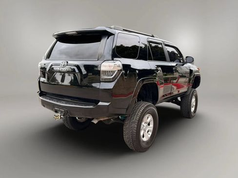 Used 2016 Toyota 4Runner SR5 RWD image 11