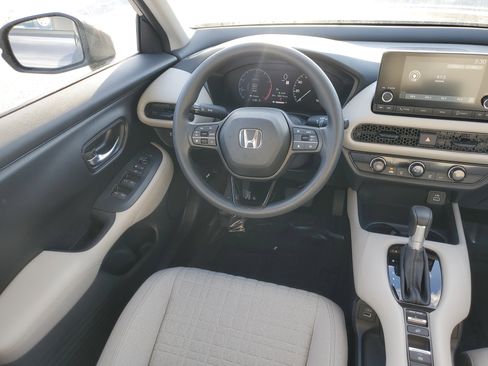 Used 2023 Honda HR-V LX image 19