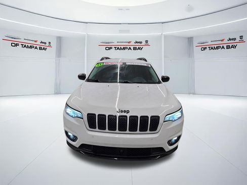 Used 2023 Jeep Cherokee Altitude Lux AWD/4WD image 8